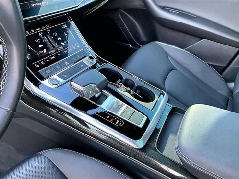 Used 2021 Audi Q8 Premium Plus w/ Premium Plus Package image 10