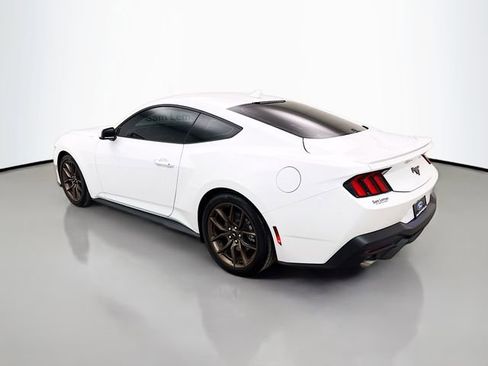 Used 2024 Ford Mustang Premium image 5