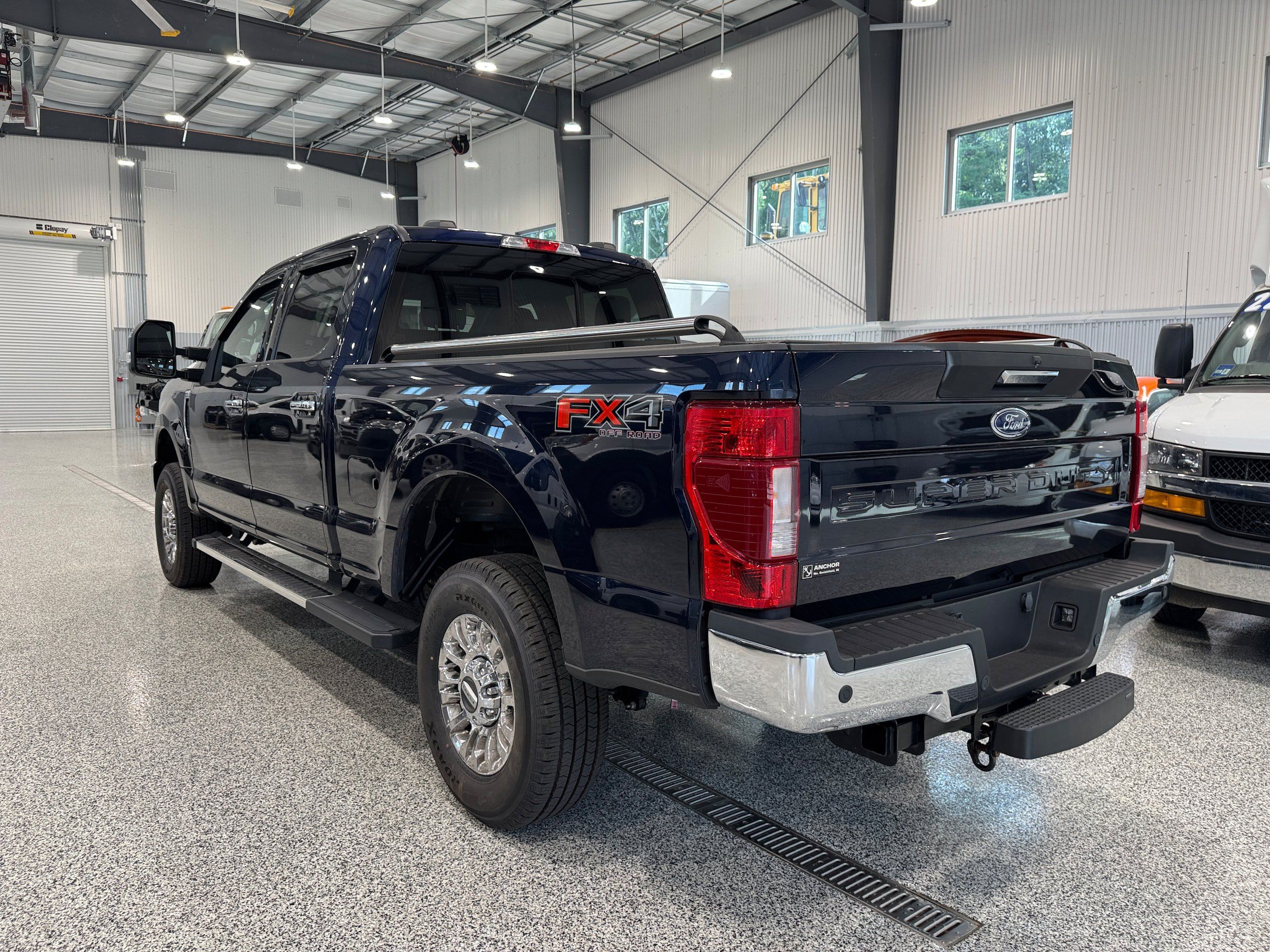 Used 2022 Ford F350 XLT w/ XLT Premium Package AWD/4WD image 8