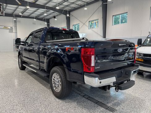 Used 2022 Ford F350 XLT w/ XLT Premium Package AWD/4WD image 8