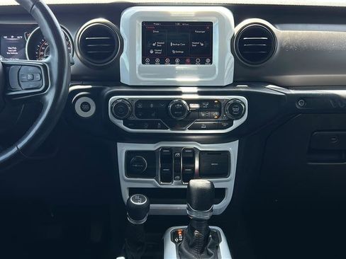 Used 2022 Jeep Wrangler Unlimited Sport AWD/4WD image 26