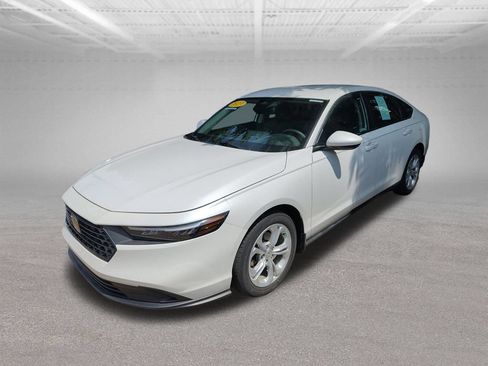 Used 2023 Honda Accord LX image 4