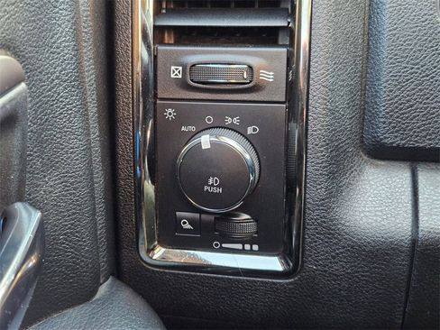 Used 2018 RAM 2500 Laramie w/ Sport Appearance Group image 20