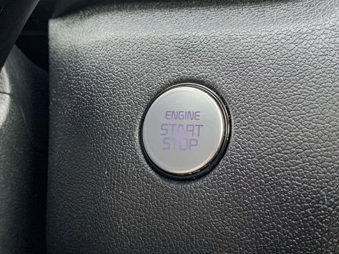 Used 2022 Kia Sorento S w/ Panoramic Sunroof Package image 21