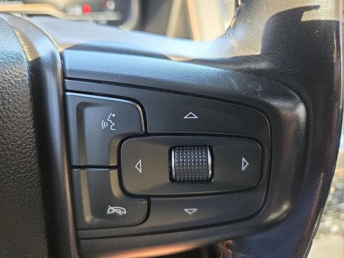 Used 2022 GMC Yukon AT4 AWD/4WD image 17