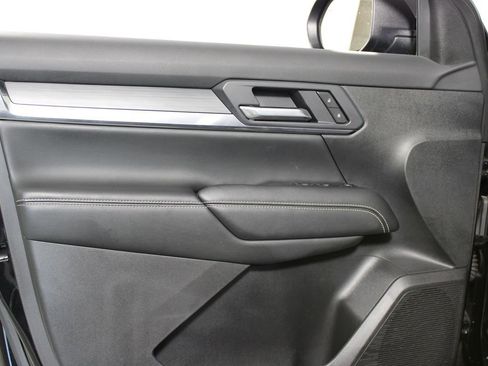 Used 2025 GMC Terrain Elevation image 6