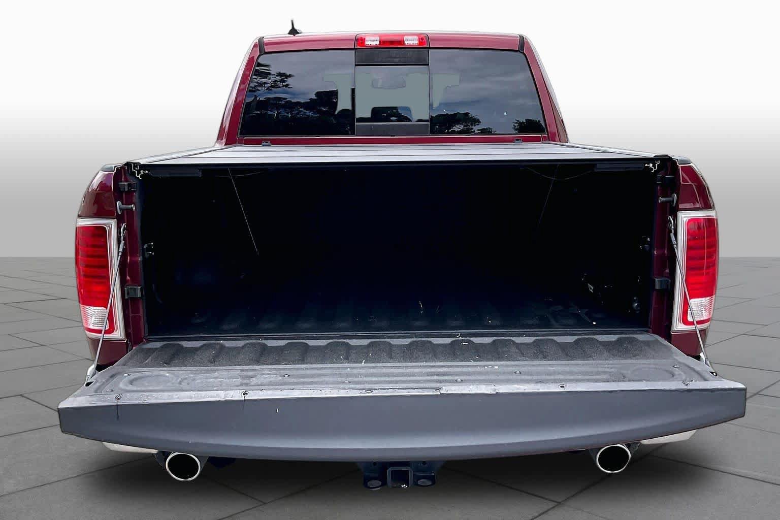 Used 2017 RAM 1500 Laramie w/ Convenience Group AWD/4WD image 34