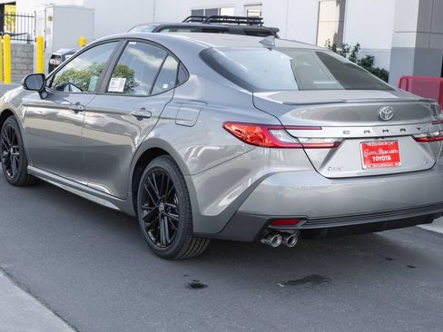 New 2026 Toyota Camry SE FWD image 5