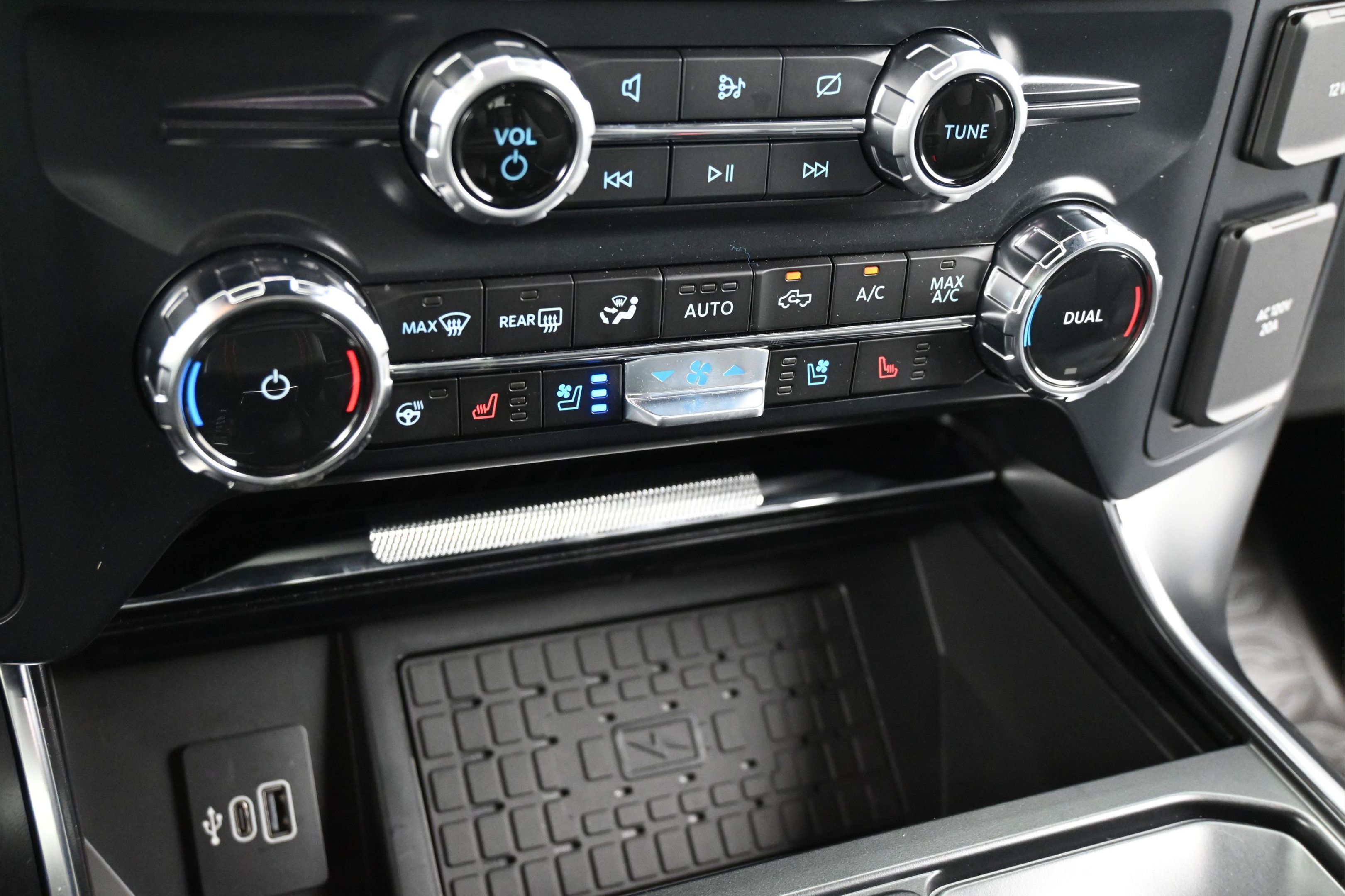 Used 2026 Ford F150 Raptor AWD/4WD image 19
