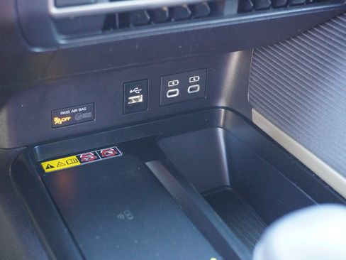 Used 2025 Toyota Camry SE FWD image 24