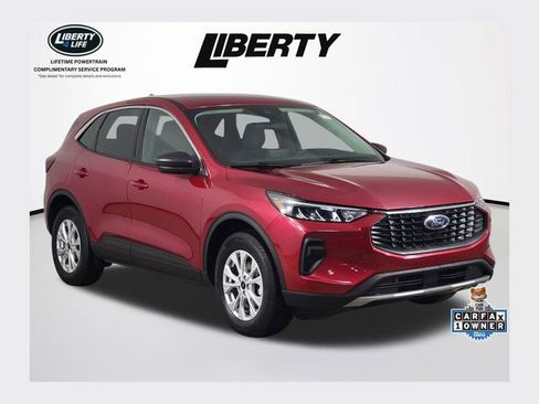 Used 2023 Ford Escape Active image 1