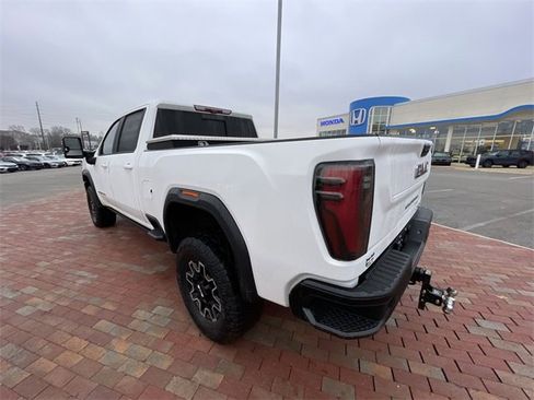 Used 2024 GMC Sierra 2500 AT4X image 14