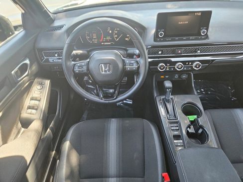 Used 2023 Honda Civic Sport image 11