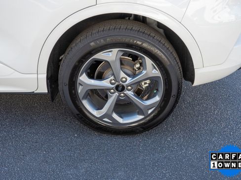 Used 2024 Ford Escape ST-Line Select w/ Tech Pack #1 image 9