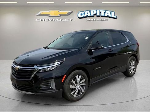 Used 2024 Chevrolet Equinox LT FWD image 1