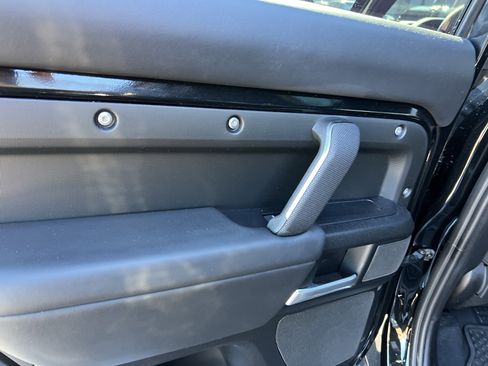 Certified 2025 Land Rover Defender 130 V8 image 29