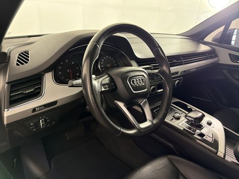 Used 2018 Audi Q7 2.0T Premium Plus w/ Premium Plus Package AWD/4WD image 4