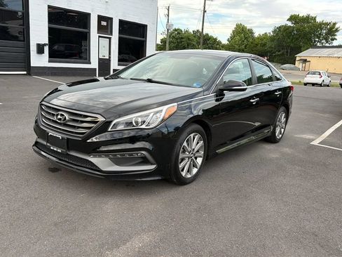 Used 2017 Hyundai Sonata Limited w/ Tech Package 03 FWD image 3