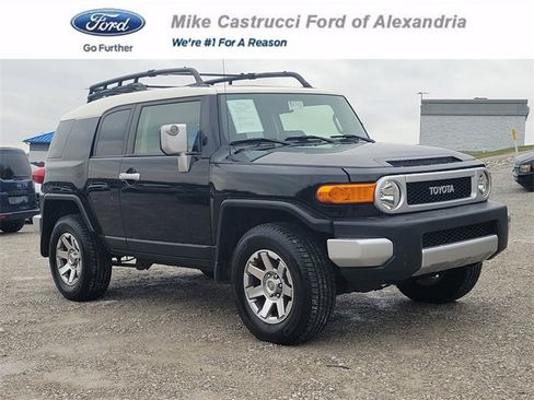 Used 2014 Toyota FJ Cruiser 4WD image 1