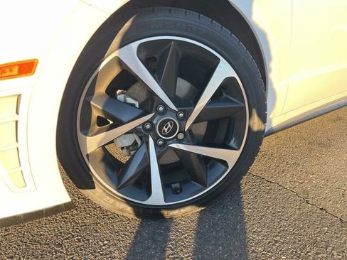 Used 2023 Hyundai Sonata SEL Plus image 9