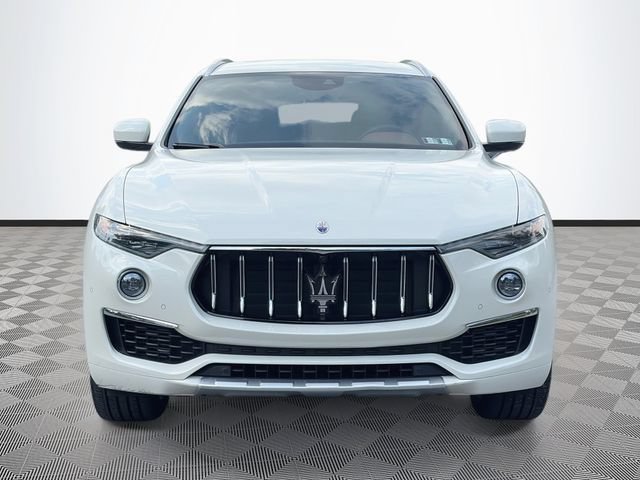 Used 2021 Maserati Levante GranLusso AWD/4WD image 2