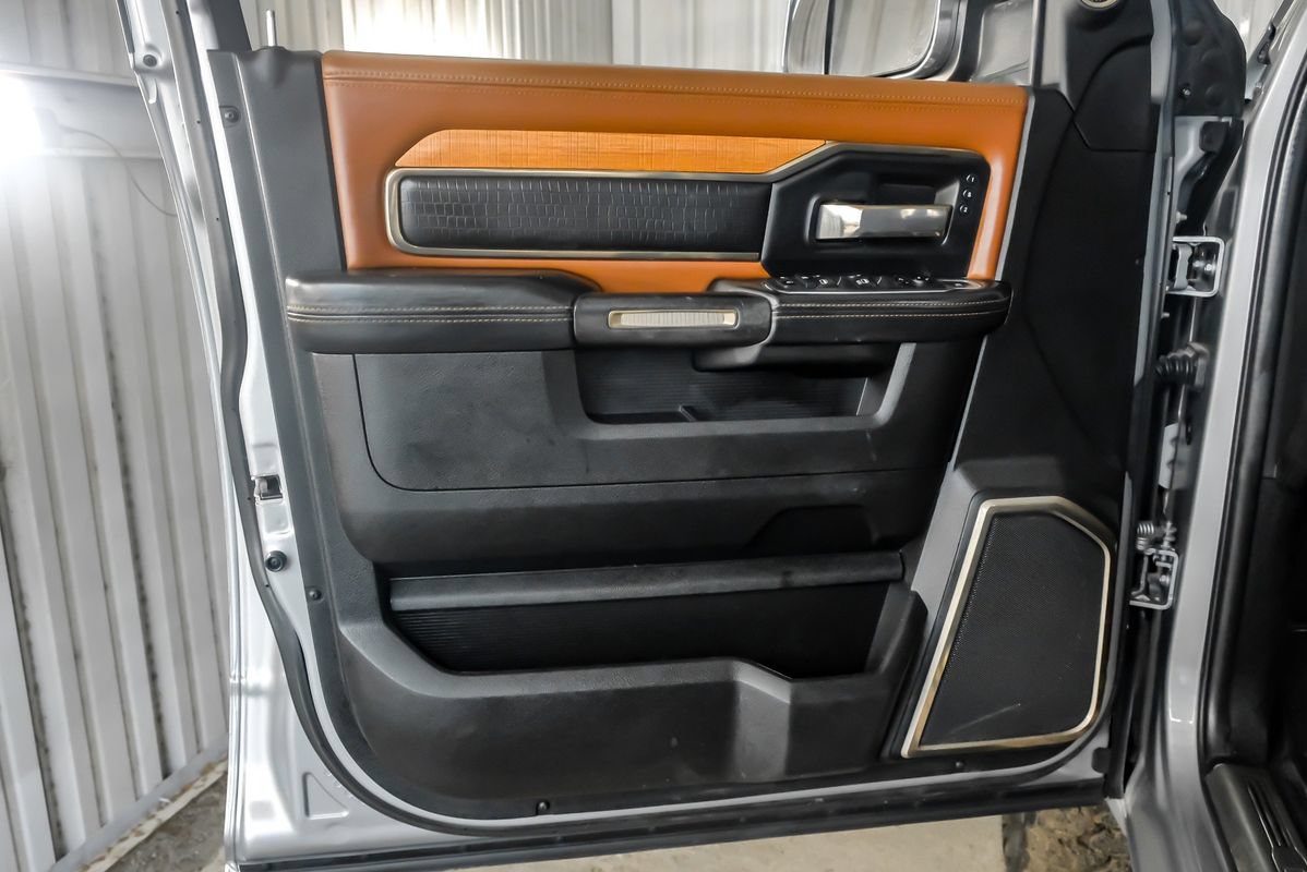 Used 2022 RAM 3500 Limited AWD/4WD image 43