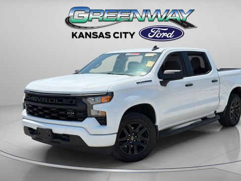 Used 2024 Chevrolet Silverado 1500 Custom w/ Turbomax Blackout Package AWD/4WD image 3