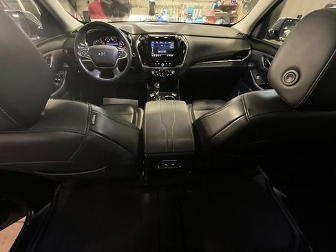 Used 2021 Chevrolet Traverse RS w/ LPO, Floor Liner Package image 3