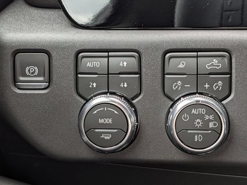 New 2026 GMC Sierra 1500 Elevation w/ Elevation Premium Package AWD/4WD image 47