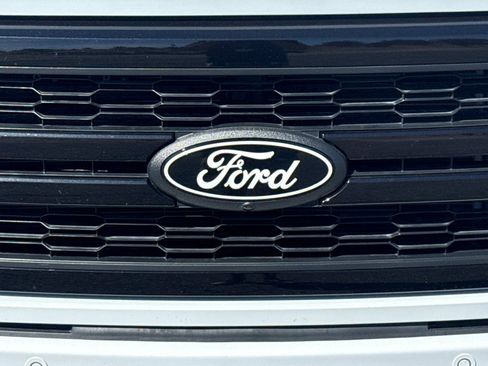 Used 2025 Ford F150 Lariat w/ Equipment Group 501A Mid AWD/4WD image 46