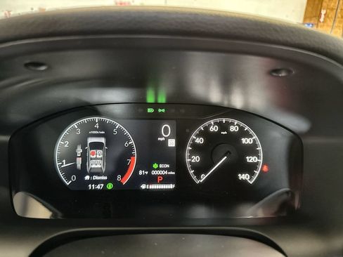 Used 2024 Honda HR-V EX-L image 10