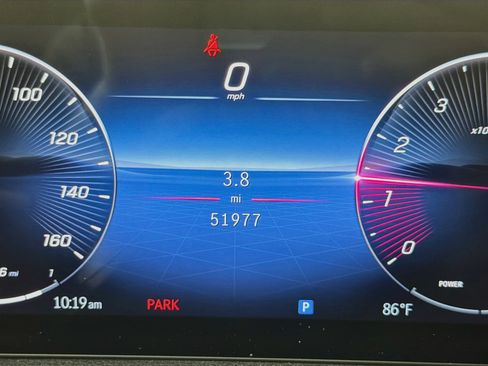 Used 2025 Mercedes-Benz GLB 250 image 19