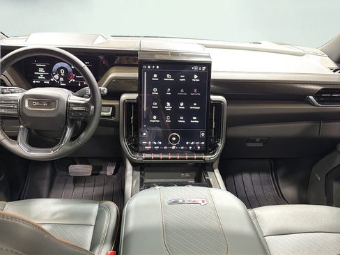 Used 2025 GMC Yukon AT4 AWD/4WD image 20