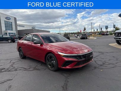 Used 2026 Hyundai Elantra SEL w/ Cargo Package