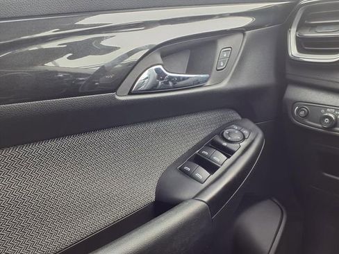 Used 2025 Chevrolet TrailBlazer LT image 17