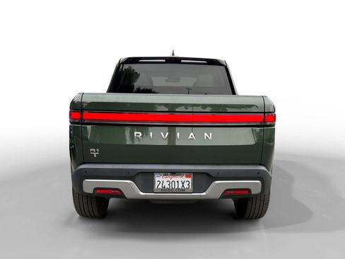 Used 2024 Rivian R1T Adventure image 4