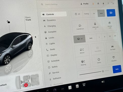 Used 2023 Tesla Model Y Long Range image 21