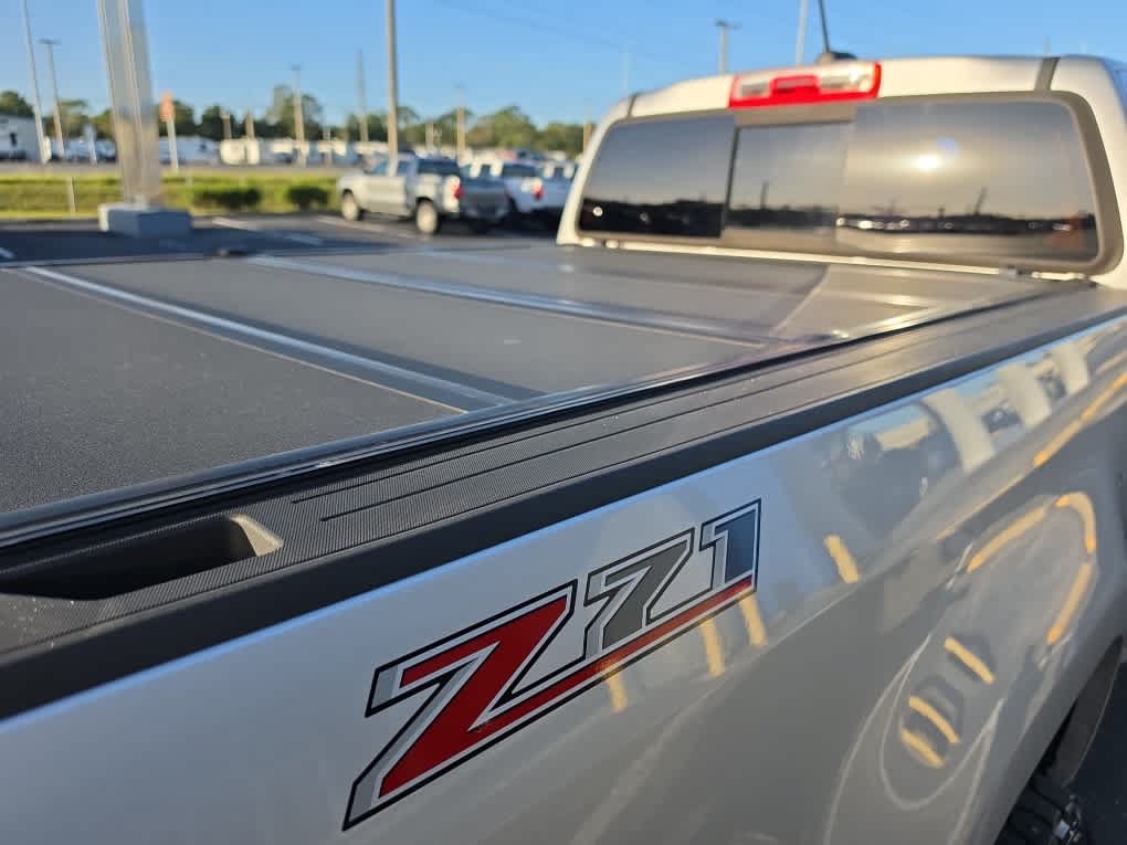 Used 2019 Chevrolet Colorado Z71 RWD image 15