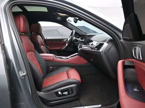 Used 2024 BMW X6 xDrive40i w/ Premium Package image 31