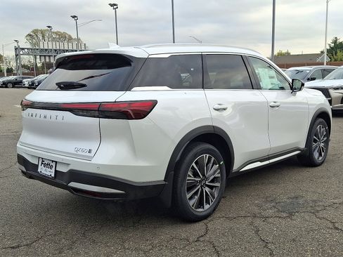 New 2026 INFINITI QX60 Luxe w/ Cargo Package AWD/4WD image 3