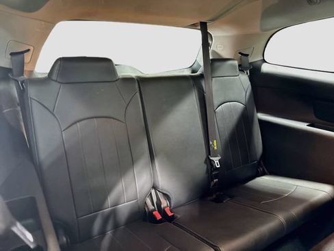 Used 2017 Buick Enclave Leather AWD/4WD image 20