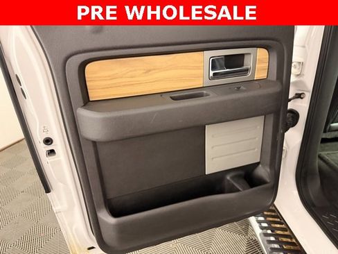 Used 2011 Ford F150 Lariat w/ Lariat Chrome Pkg image 26