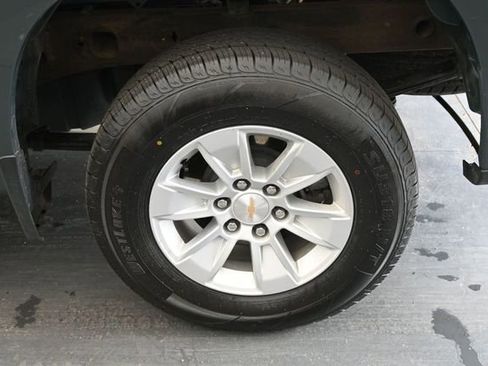 Used 2025 Chevrolet Silverado 1500 LT AWD/4WD image 15