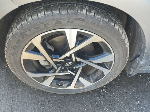 Used 2022 Hyundai Kona Limited AWD/4WD image 22