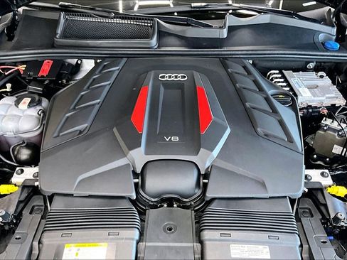 Used 2021 Audi SQ7 Premium Plus w/ Executive Package image 33