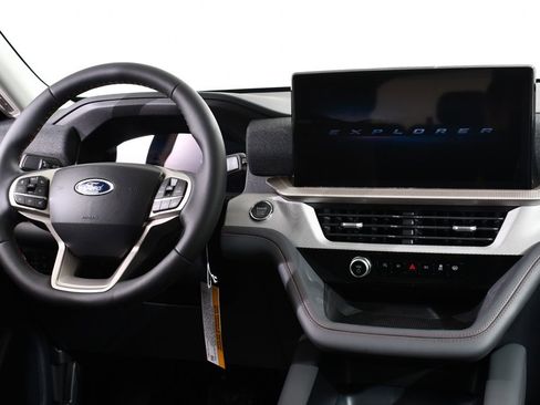 New 2026 Ford Explorer Active image 8