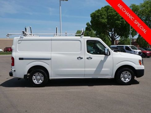Used 2018 Nissan NV 3500 SV w/ Navigation Package RWD image 9