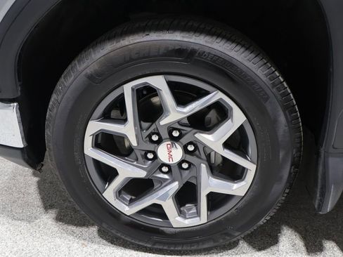 Used 2023 GMC Sierra 1500 SLT w/ SLT Premium Plus Package image 11