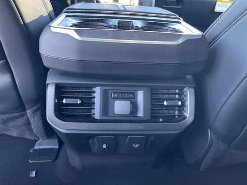 New 2025 Ford F150 Platinum w/ Equipment Group 702A High image 39