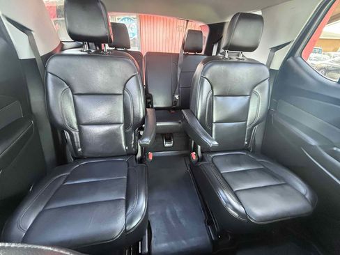 Used 2018 Chevrolet Traverse Premier image 21